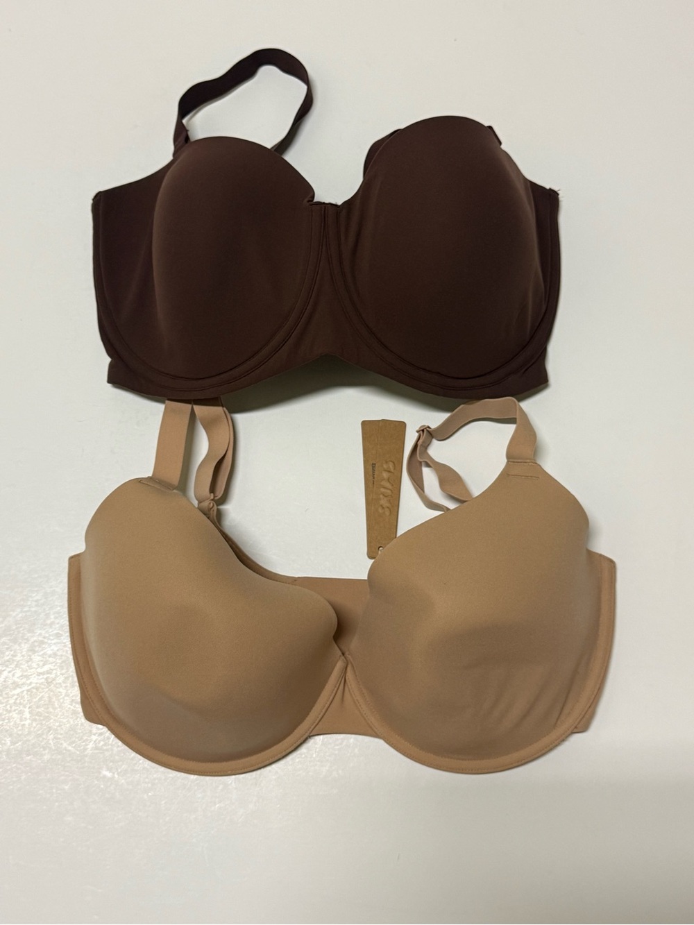 Skims Women’s Bras -2- 36DDDD Brown 1 NWT 1 NWOT T-Shirt Bra